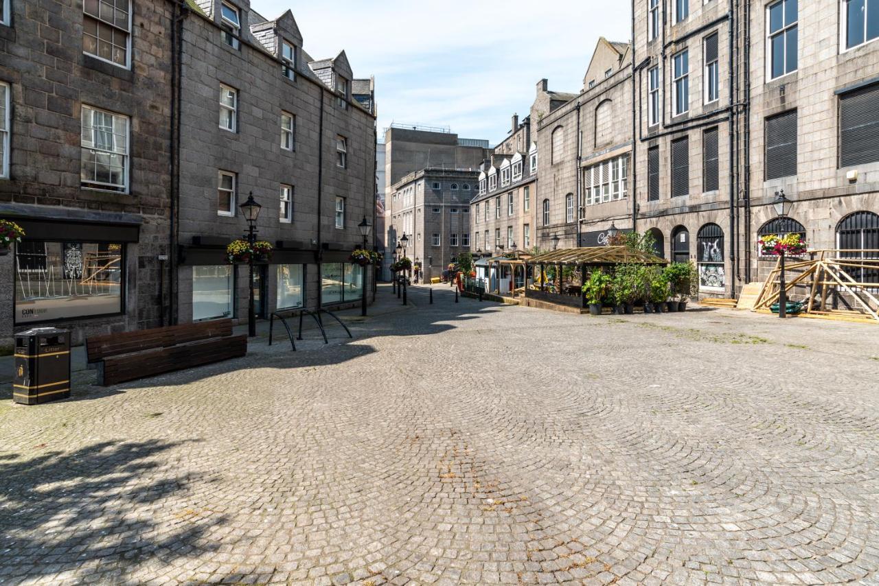 Appartamento Historic Location, Private Parking, Ground Floor Luxury Flat Aberdeen Esterno foto